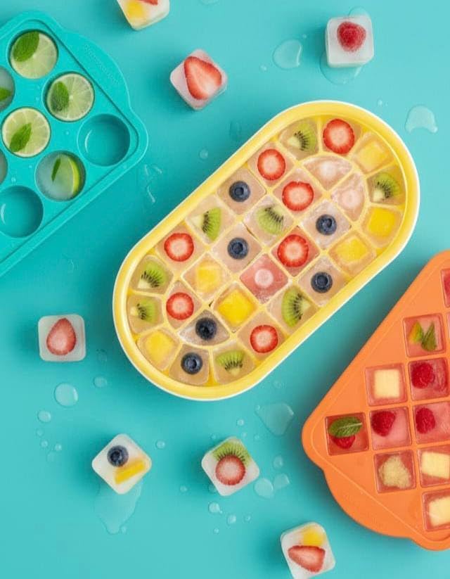 Flexible Silicone Ice Cube Tray with Lid 3.5 cm Ice Cube Mold for Whiskey Cocktails Juice Ice Coffee Jelly Chocolate Frozen Treats (Pack of 1)